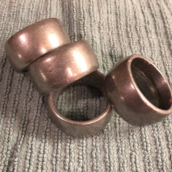 Pewter Napkin Rings. Set of Four - Picture 9 of 11